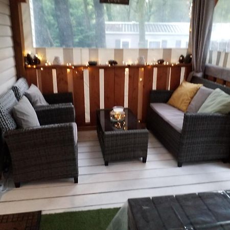 Mobil Home Aventura 6-8 Personnes Tout Confort Сен-Бревен-ле-Пен Екстер'єр фото